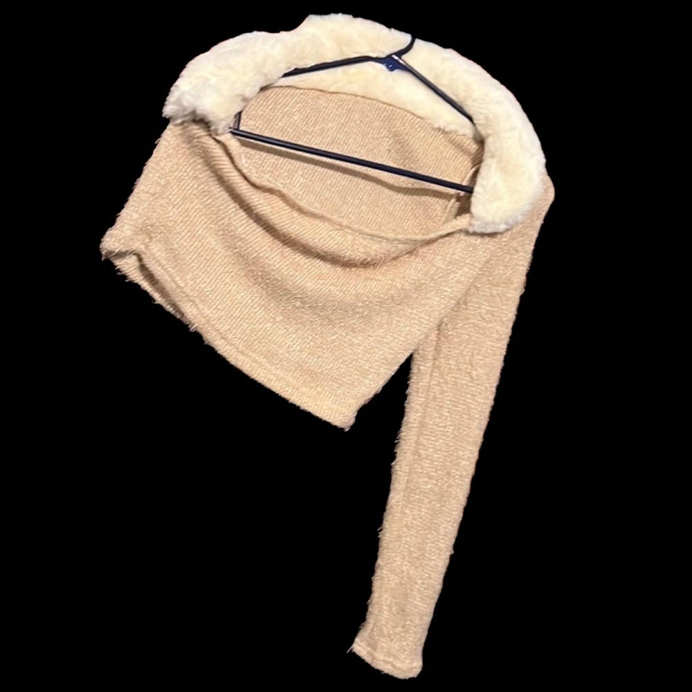 SHEIN One Shoulder Fuzzy Panel Raw Hem Rib-knit Crop Tee. Never been used